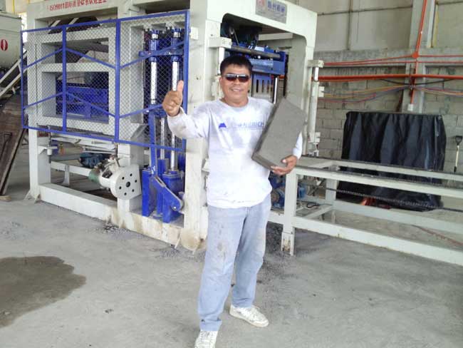 馬(ma)來西亞磚機客(kè)戶