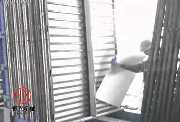 牆闆(pǎn)簡易線(xian)視頻 簡(jiǎn)易式輕(qīng)質牆闆(pǎn)設備