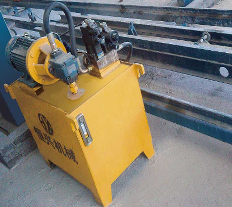 送(song)模裝置及(ji)液壓站