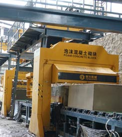 加氣塊(kuai)切割機(jī)