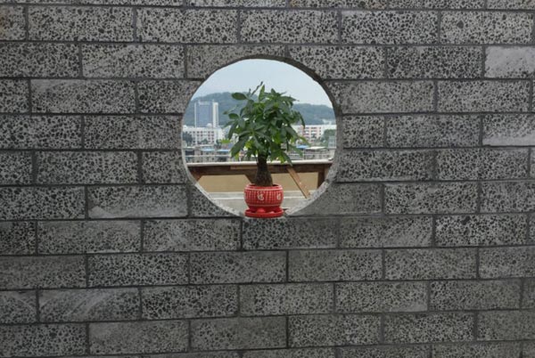 新型(xíng)牆材緻(zhi)富新路(lu)-投資陶(táo)粒泡沫(mò)混凝土(tu)砌塊的(de)優勢